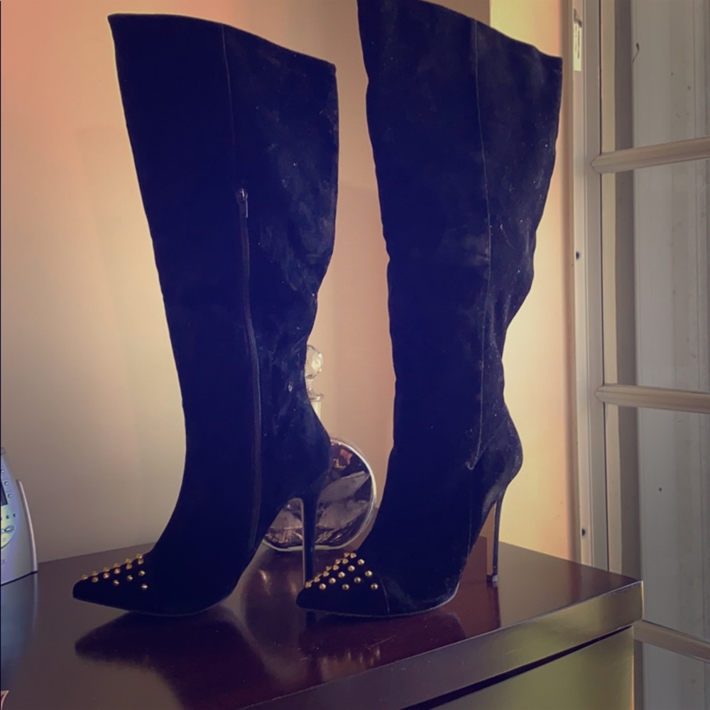 Shoedazzle Boots